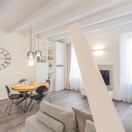 Modern & Stylish Apartment In Como City By Rent All 科莫 外观 照片