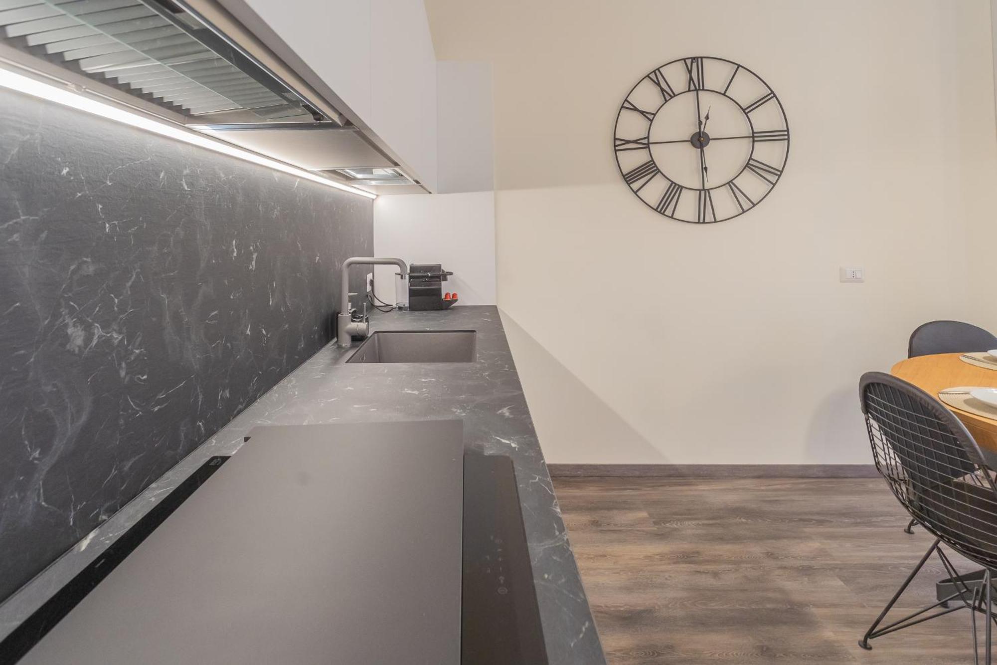 Modern & Stylish Apartment In Como City By Rent All 科莫 外观 照片
